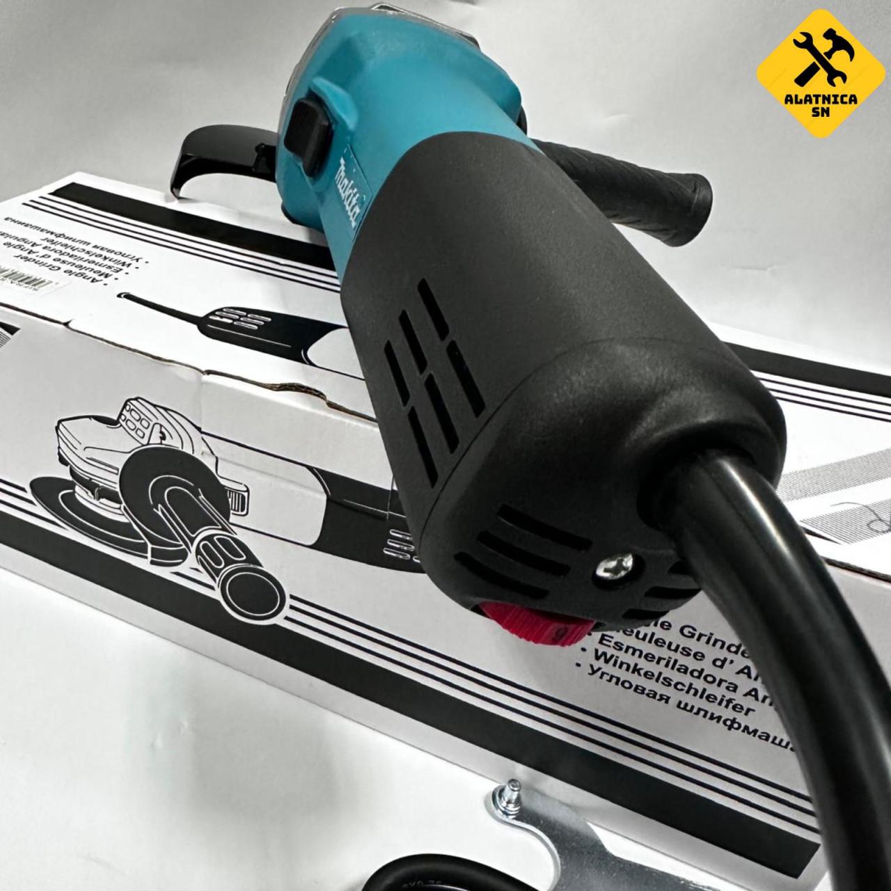 Ugaona brusilica sa regulacijom brzine - 900 W