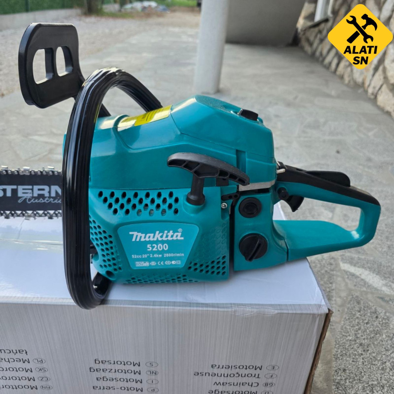 Motorna pila Makita 5200 (2.4 kW)
